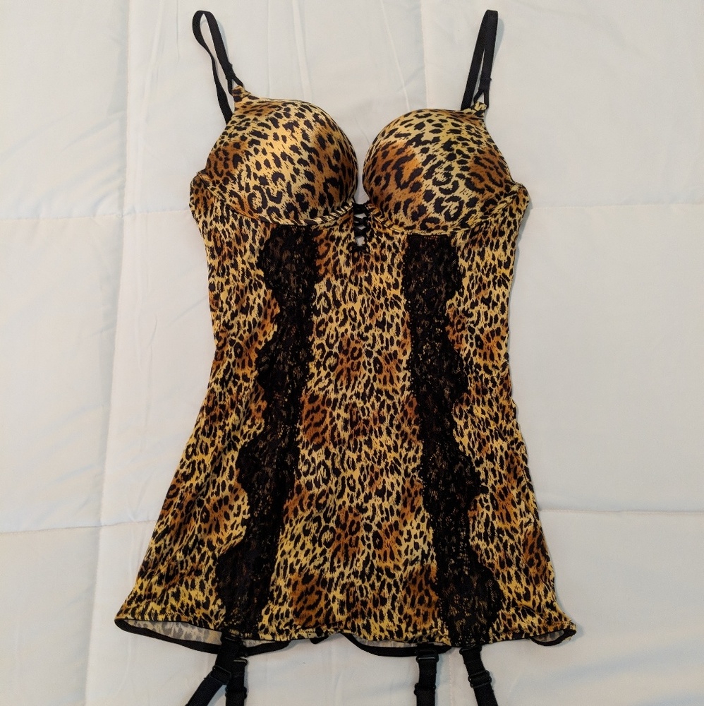 Sale! Victoria's Secret Bomb Shell Corset